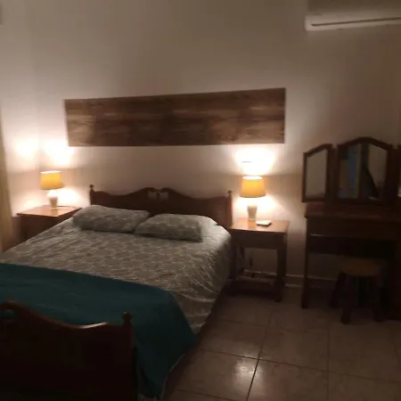 1-bed Cosy Close To *