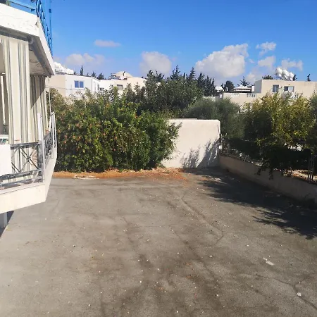 1-bed Cosy Close To Πάφος