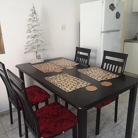 아파트 1-bed Cosy Close To *